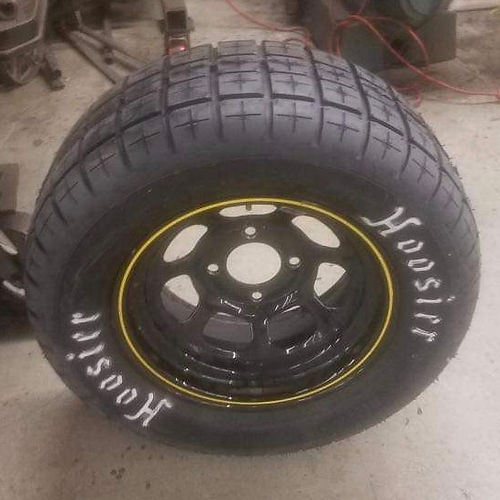 TIRE - DIRT - HOOSIER DIRT TIRE